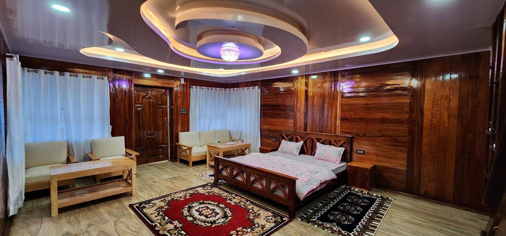 Homestay Brokpa Estate *